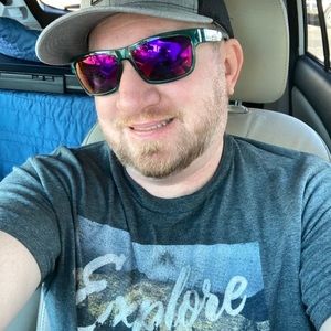 Meet your Posher, Joshua